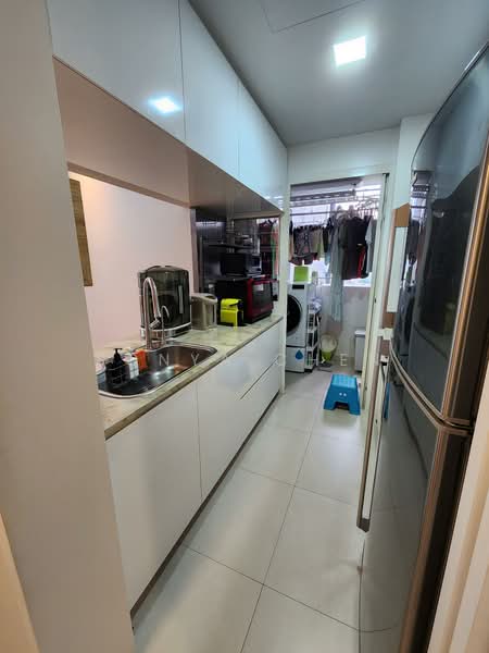 Sky Vue, Bishan Street 14, 3 Bedrooms, 1,141 sqft, Condominium For Rent, by Sonya Chen, 500144788 - Kitchen - PropertyGuru.com.sg
