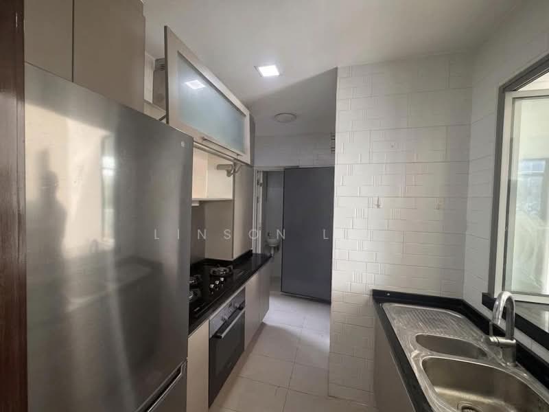 Venezio, 488 Upper East Coast Road, 3 Bedrooms, 1,195 sqft, Apartment For Rent, by Linson Lim, 500144790 - Kitchen - PropertyGuru.com.sg