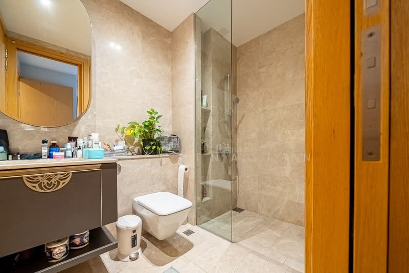 Nyon, 12 Amber Road, 3 Bedrooms, 1,582 sqft, Condominium For Sale, by Christina Tan, 500144797 - Bathroom - PropertyGuru.com.sg
