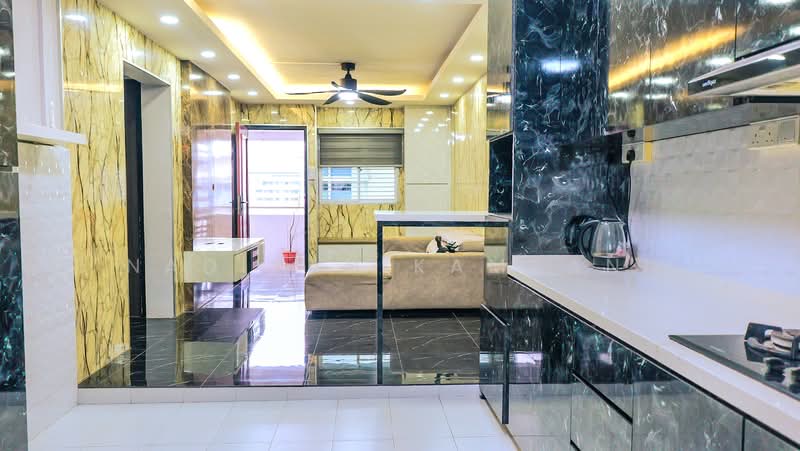 424 Bedok North Avenue 1, 424 Bedok North Avenue 1, 2 Bedrooms, 721 sqft, HDB Flat For Sale, by Nadiyah Kamsani, 500144811 - Living Room - PropertyGuru.com.sg