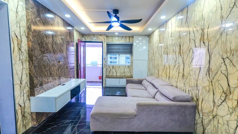 424 Bedok North Avenue 1, 424 Bedok North Avenue 1, 2 Bedrooms, 721 sqft, HDB Flat For Sale, by Nadiyah Kamsani, 500144811 - Living Room - PropertyGuru.com.sg
