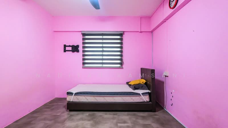 424 Bedok North Avenue 1, 424 Bedok North Avenue 1, 2 Bedrooms, 721 sqft, HDB Flat For Sale, by Nadiyah Kamsani, 500144811 - Bedroom - PropertyGuru.com.sg