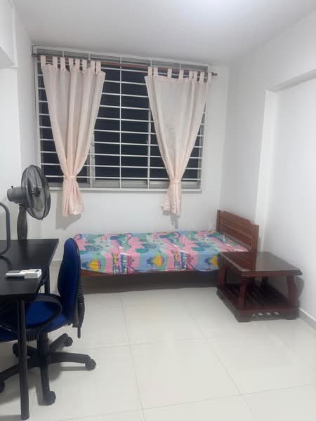 979 Jurong West Street 93, 979 Jurong West Street 93, Room Rental, 100 sqft, HDB Flat For Rent, by May Pak Kwon Mei, 500144812 - Bedroom - PropertyGuru.com.sg