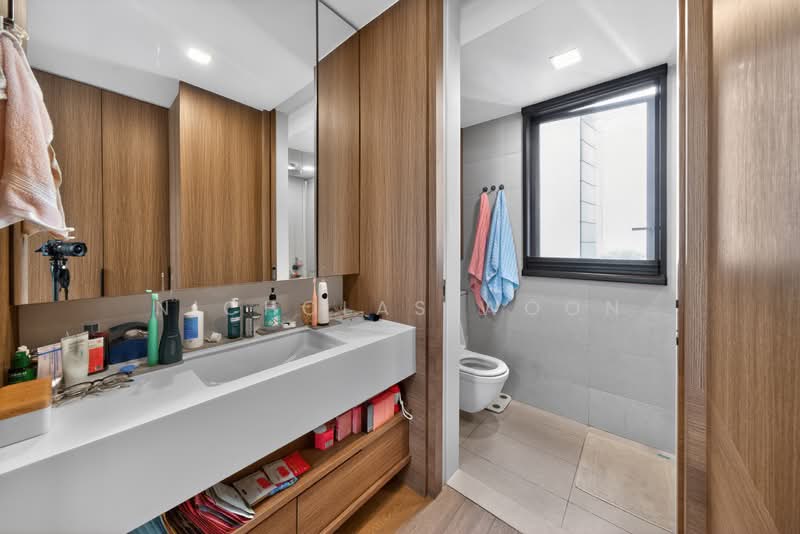 Echelon, 9 Alexandra View, 3 Bedrooms, 1,001 sqft, Condominium For Sale, by Nicholas Woon, 500144827 - Bathroom - PropertyGuru.com.sg