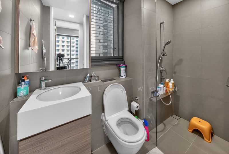 Echelon, 9 Alexandra View, 3 Bedrooms, 1,001 sqft, Condominium For Sale, by Nicholas Woon, 500144827 - Bathroom - PropertyGuru.com.sg