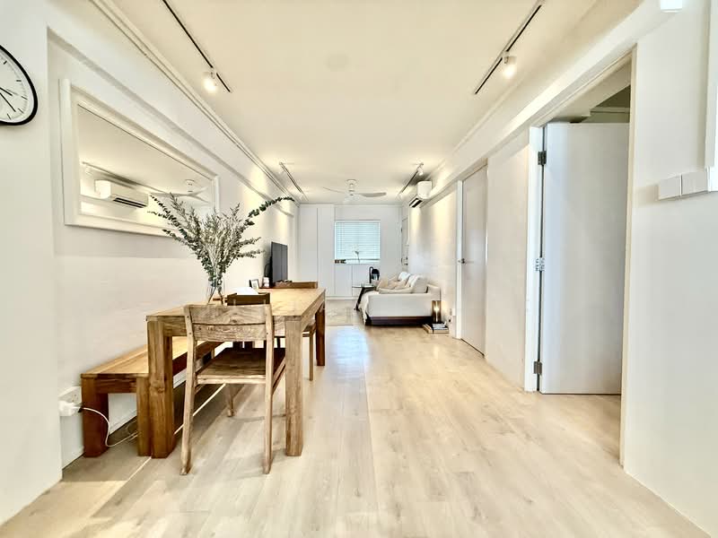 119 Potong Pasir Avenue 1, 119 Potong Pasir Avenue 1, 2 Bedrooms, 722 sqft, HDB Flat For Sale, by William Quek, 500144836 - Living Room - PropertyGuru.com.sg