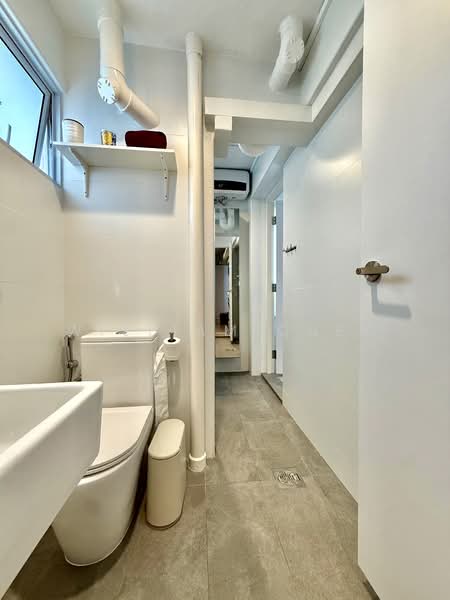 119 Potong Pasir Avenue 1, 119 Potong Pasir Avenue 1, 2 Bedrooms, 722 sqft, HDB Flat For Sale, by William Quek, 500144836 - Bathroom - PropertyGuru.com.sg