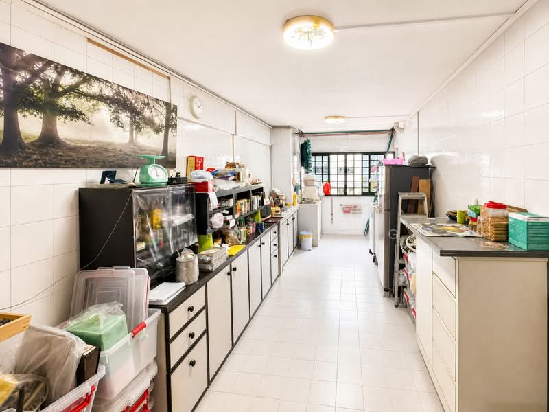 211 Ang Mo Kio Avenue 3, 211 Ang Mo Kio Avenue 3, 2 Bedrooms, 721 sqft, HDB Flat For Sale, by Jeremy Wong, 500144840 - Kitchen - PropertyGuru.com.sg