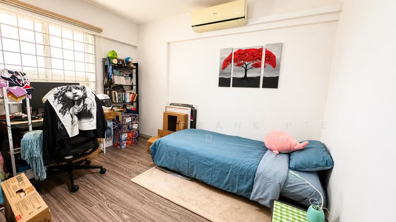 601 Ang Mo Kio Avenue 5, 601 Ang Mo Kio Avenue 5, 2 Bedrooms, 721 sqft, HDB Flat For Sale, by Dave Devnath, 500144848 - Bedroom - PropertyGuru.com.sg