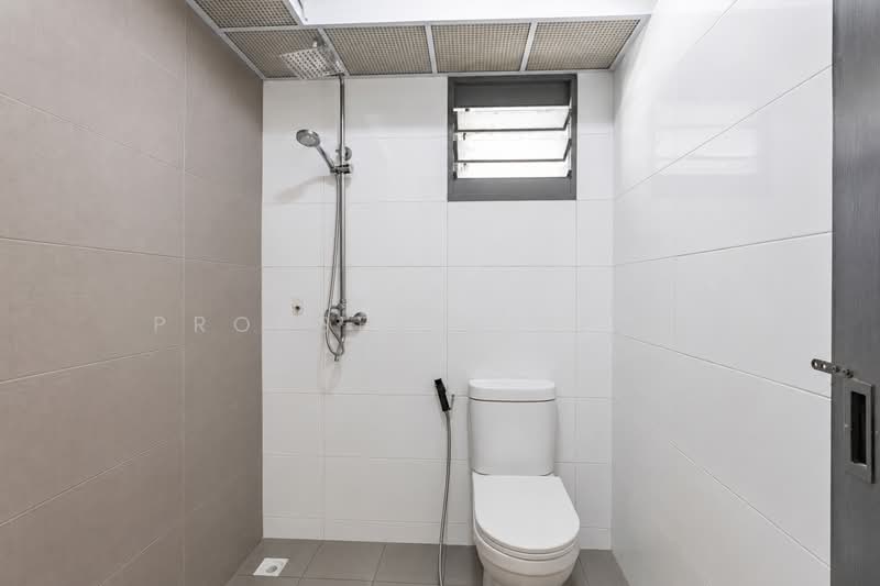478C Yishun Street 44, 478C Yishun Street 44, 2 Bedrooms, 721 sqft, HDB Flat For Sale, by ADNIX LIU, 500144850 - Bathroom - PropertyGuru.com.sg