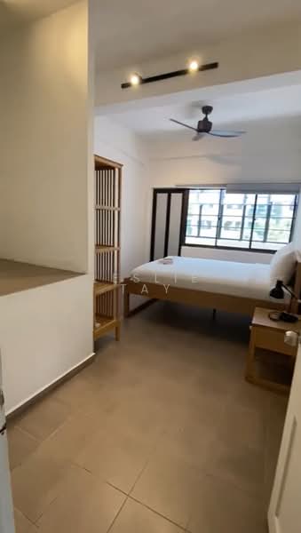 55 Tiong Bahru Road, 55 Tiong Bahru Road, 4 Bedrooms, 1,087 sqft, Walk-up Apartment For Sale, by Leslie Tay, 500144865 - Bedroom - PropertyGuru.com.sg