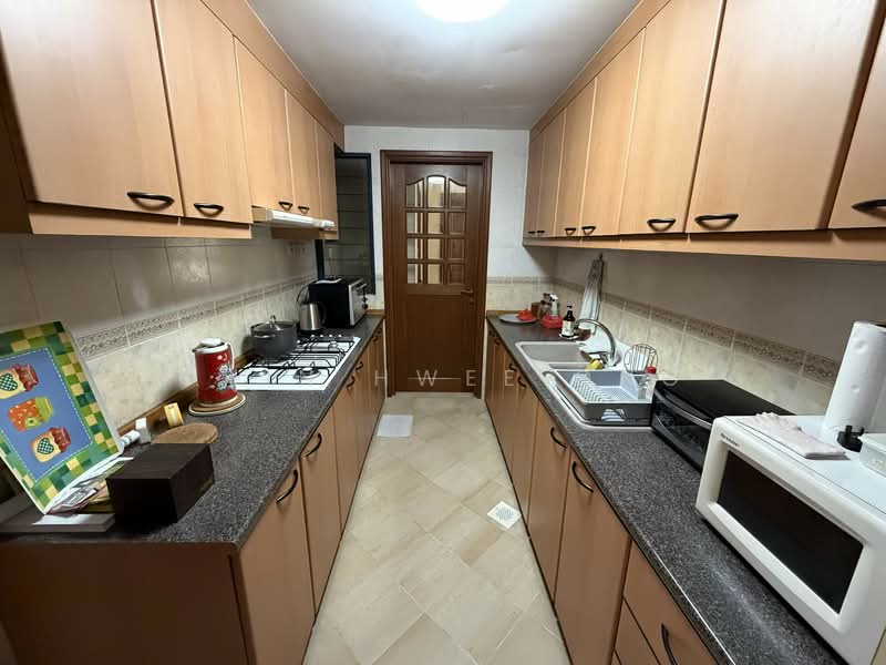 Westcove Condo, 12 West Coast Crescent, 2 Bedrooms, 1,087 sqft, Condominium For Sale, by Chin Hwee ONG, 500144869 - Kitchen - PropertyGuru.com.sg
