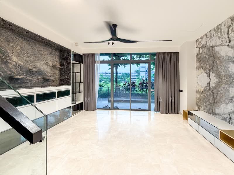 Belgravia Villas, 200 Ang Mo Kio Avenue 5, 6 Bedrooms, 3,961 sqft, Cluster House For Sale, by Desmond Lian, 500144883 - Living Room - PropertyGuru.com.sg