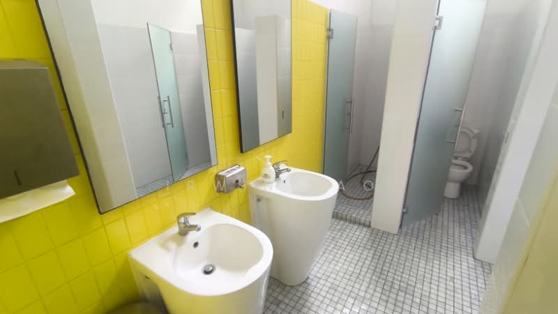 Halcyon 1, 39A Jalan Pemimpin, Ang Mo Kio / Bishan / Thomson, 2,587 sqft, Light Industrial (B1) For Rent, by Irwin Kao, 500144898 - Bathroom - CommercialGuru.com.sg