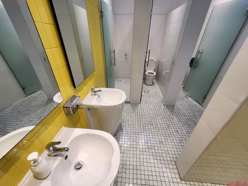 Halcyon 1, 39A Jalan Pemimpin, Ang Mo Kio / Bishan / Thomson, 2,587 sqft, Light Industrial (B1) For Rent, by Irwin Kao, 500144898 - Bathroom - CommercialGuru.com.sg