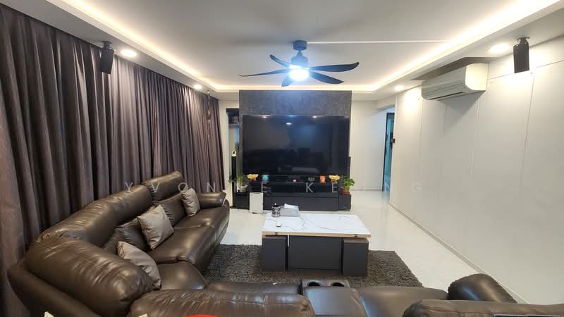 550 Choa Chu Kang Street 52, 550 Choa Chu Kang Street 52, 4 Bedrooms, 1,334 sqft, HDB Flat For Sale, by Yvonne Keong, 500144905 - Living Room - PropertyGuru.com.sg