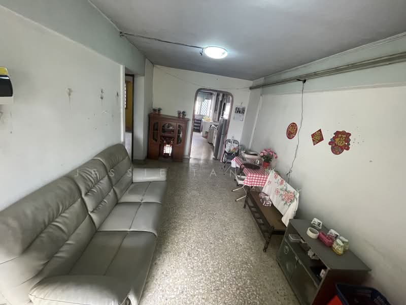 706 Clementi West Street 2, 706 Clementi West Street 2, 2 Bedrooms, 732 sqft, HDB Flat For Sale, by Jessie Tan 陈佩英, 500144914 - Living Room - PropertyGuru.com.sg