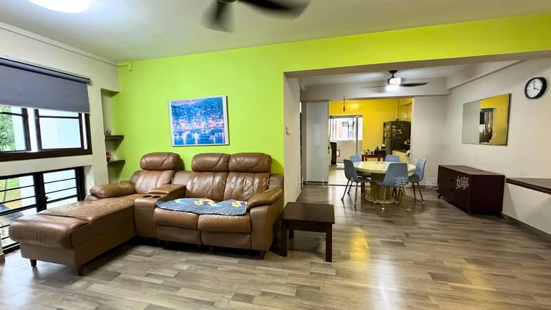 891 Tampines Avenue 8, 891 Tampines Avenue 8, 3 Bedrooms, 1,087 sqft, HDB Flat For Sale, by Jocelyn Chua 蔡颸嬣, 500144922 - Living Room - PropertyGuru.com.sg