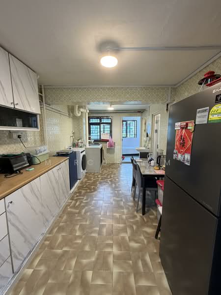 46 Marine Crescent, 46 Marine Crescent, 3 Bedrooms, 818 sqft, HDB Flat For Rent, by Marcus Lim, 500144923 - Kitchen - PropertyGuru.com.sg