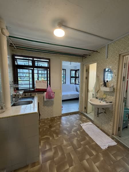 46 Marine Crescent, 46 Marine Crescent, 3 Bedrooms, 818 sqft, HDB Flat For Rent, by Marcus Lim, 500144923 - Kitchen - PropertyGuru.com.sg