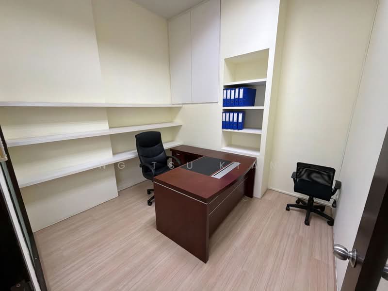 Unity Centre, 51 Bukit Batok Crescent, 2,024 sqft, Light Industrial (B1) For Sale, by Ng Tsu Kian, 500144929 - Partitioned Room 2 - CommercialGuru.com.sg