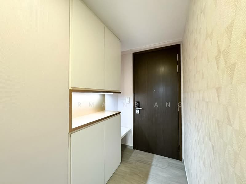 Grandeur Park Residences, 9 Bedok South Avenue 3, 2 Bedrooms, 904 sqft, Condominium For Rent, by Jermaine Ang, 500144930 - Entrance - PropertyGuru.com.sg