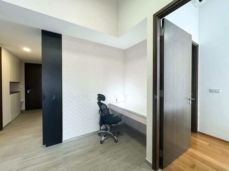 Grandeur Park Residences, 9 Bedok South Avenue 3, 2 Bedrooms, 904 sqft, Condominium For Rent, by Jermaine Ang, 500144930 - Study - PropertyGuru.com.sg