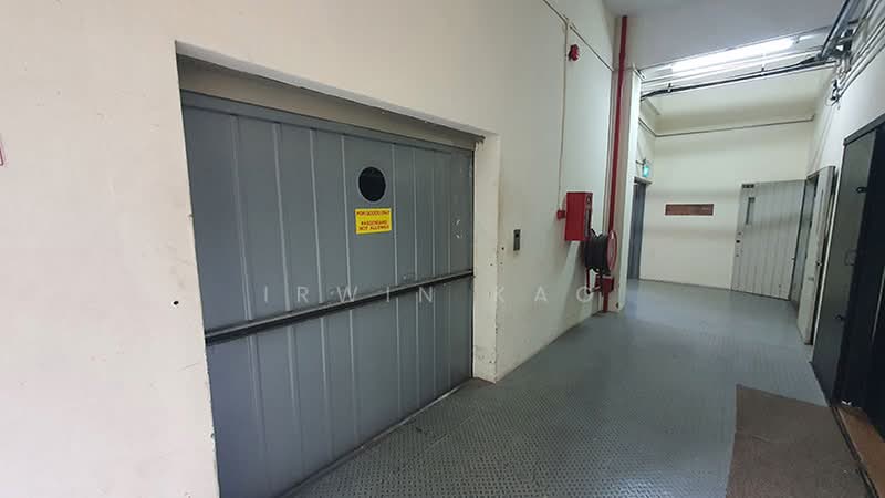Halcyon 2, 47 Jalan Pemimpin, 900 sqft, Light Industrial (B1) For Rent, by Irwin Kao, 500144939 - Corridor - CommercialGuru.com.sg