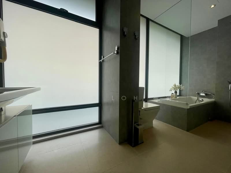 The Lumos, 9 Leonie Hill, 4 Bedrooms, 2,432 sqft, Apartment For Sale, by Peter Loh 彼得, 500144967 - Bathroom - PropertyGuru.com.sg