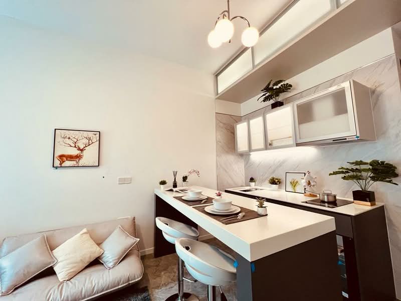 The M, 30 Middle Road, Studio, 409 sqft, Condominium For Sale, by Zack Chong, 500144984 - Living Room - PropertyGuru.com.sg