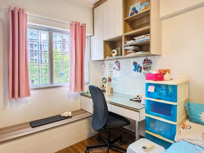 552 Jurong West Street 42, 552 Jurong West Street 42, 4 Bedrooms, 1,442 sqft, HDB Flat For Sale, by Thila Arudas 蒂雅, 500144998 - Study - PropertyGuru.com.sg