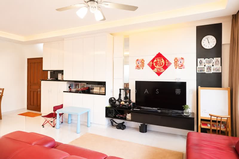 552 Jurong West Street 42, 552 Jurong West Street 42, 4 Bedrooms, 1,442 sqft, HDB Flat For Sale, by Thila Arudas 蒂雅, 500144998 - Living Room - PropertyGuru.com.sg