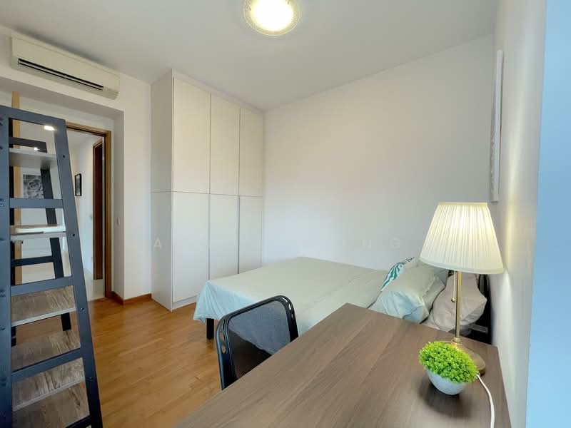 Spacious Condo Room @ Redhill MRT | Near CBD, One North & NUS, , Room Rental, 160 sqft, Condominium For Rent, by Addie Wong, 500145001 - Bedroom - PropertyGuru.com.sg
