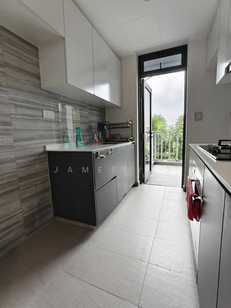 The Brownstone, 152 Canberra Drive, 3 Bedrooms, 936 sqft, Executive Condominium For Sale, by James Yeo, 500145012 - Kitchen - PropertyGuru.com.sg