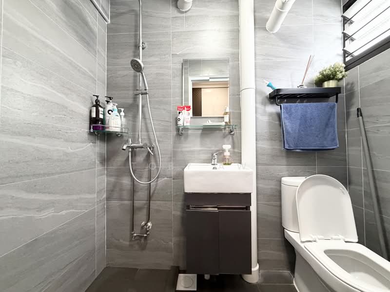 227 Jurong East Street 21, 227 Jurong East Street 21, 3 Bedrooms, 1,291 sqft, HDB Flat For Sale, by Toby Aw, 500145017 - PropertyGuru.com.sg