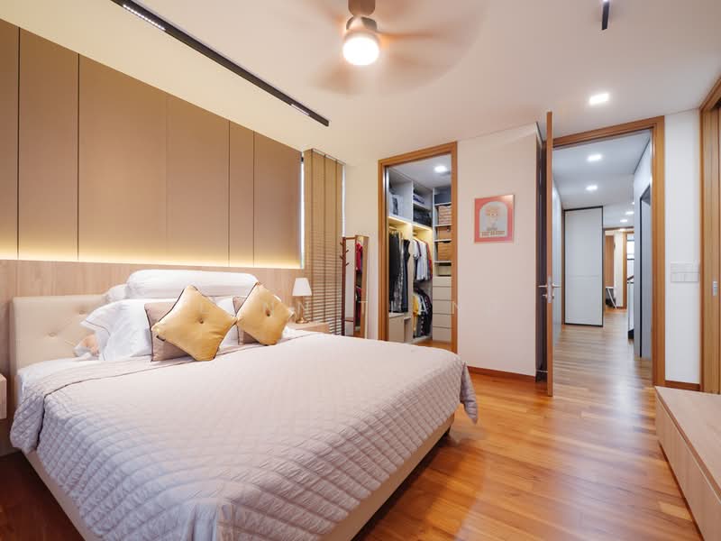 ❤️GIANT⚡️Rare Opportunity Renovated 4 Lvls Semi-D w Pool, Attic & Lift at Kembangan, Jalan Grisek/ Waringin Park/ Kembangan, 7 Bedrooms, 5,678 sqft, Semi-Detached House For Sale, by Lynn Tiang, 500145021 - Master Bedroom - PropertyGuru.com.sg