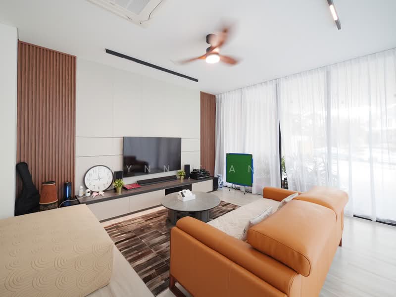 ❤️GIANT⚡️Rare Opportunity Renovated 4 Lvls Semi-D w Pool, Attic & Lift at Kembangan, Jalan Grisek/ Waringin Park/ Kembangan, 7 Bedrooms, 5,678 sqft, Semi-Detached House For Sale, by Lynn Tiang, 500145021 - Living Room - PropertyGuru.com.sg