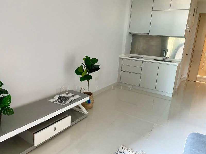 Midtown Residences, 1189 Upper Serangoon Road, Studio, 464 sqft, Condominium For Sale, by Joey Lim, 500145030 - Kitchen - PropertyGuru.com.sg