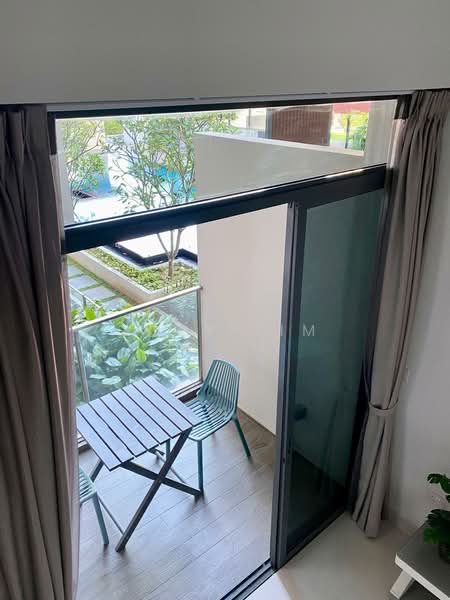 Midtown Residences, 1189 Upper Serangoon Road, Studio, 464 sqft, Condominium For Sale, by Joey Lim, 500145030 - Balcony - PropertyGuru.com.sg