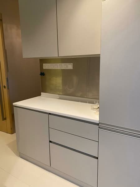 Midtown Residences, 1189 Upper Serangoon Road, Studio, 464 sqft, Condominium For Sale, by Joey Lim, 500145030 - Kitchen - PropertyGuru.com.sg
