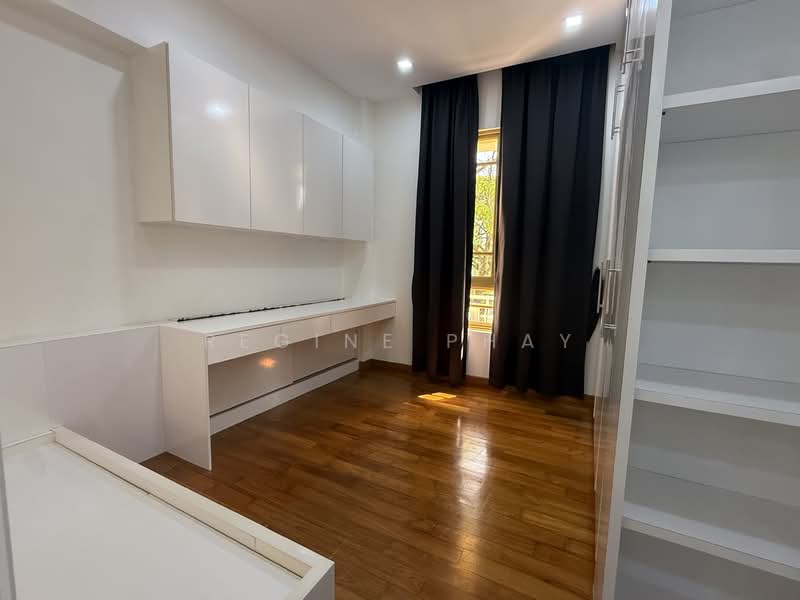 Villa Marina, 23 Jalan Sempadan, 3 Bedrooms, 1,281 sqft, Condominium For Sale, by Regine Phay, 500145031 - Study - PropertyGuru.com.sg