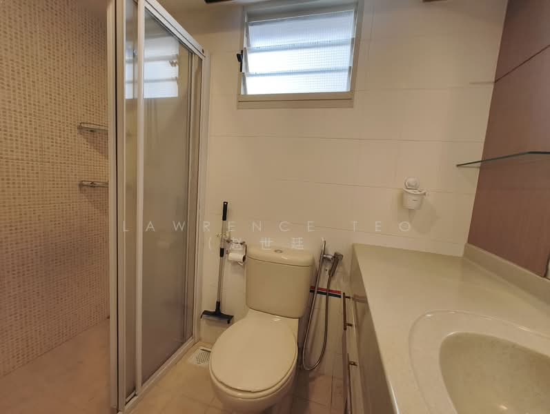 648 Punggol Central, 648 Punggol Central, 3 Bedrooms, 1,184 sqft, HDB Flat For Rent, by Lawrence Teo (赵世廷), 500145036 - Bathroom - PropertyGuru.com.sg
