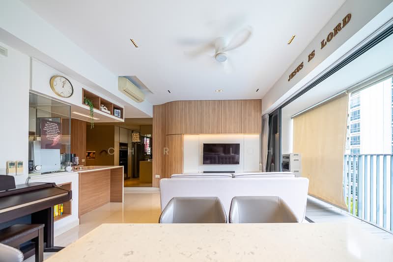 Coco Palms, 23 Pasir Ris Grove, 4 Bedrooms, 1,259 sqft, Condominium For Sale, by Cheryl Loh, 500145052 - Living Room - PropertyGuru.com.sg