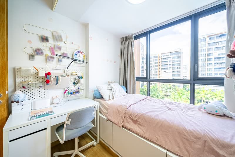 Coco Palms, 23 Pasir Ris Grove, 4 Bedrooms, 1,259 sqft, Condominium For Sale, by Cheryl Loh, 500145052 - Bedroom - PropertyGuru.com.sg