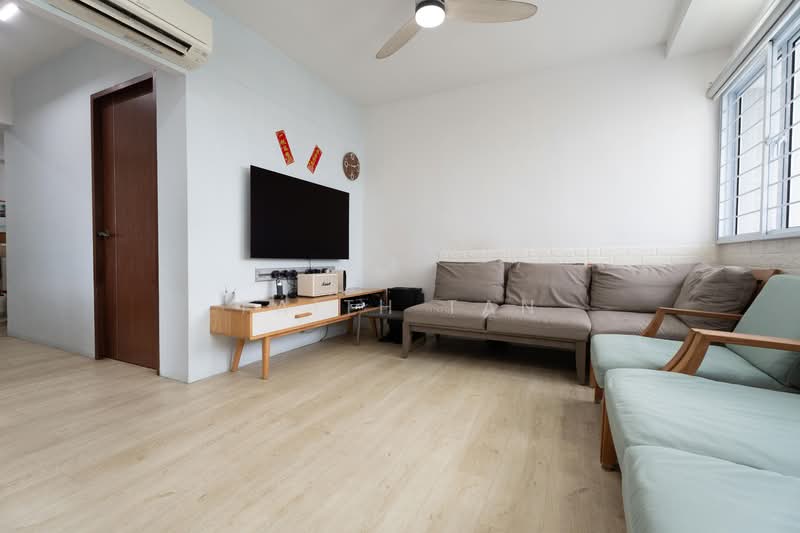 657A Jurong West Street 65, 657A Jurong West Street 65, 3 Bedrooms, 980 sqft, HDB Flat For Sale, by Faith Tan, 500145053 - Living Room - PropertyGuru.com.sg
