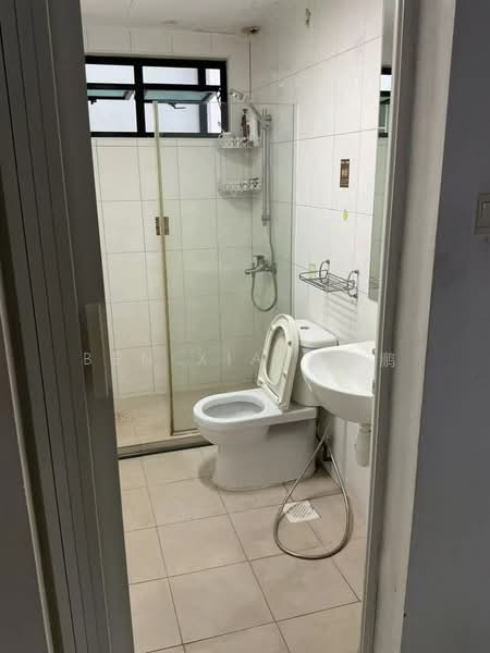 Chiltern Park, 131 Serangoon Avenue 3, Room Rental, 110 sqft, Condominium For Rent, by Ben XIA 夏天鹏, 500145054 - Bathroom - PropertyGuru.com.sg