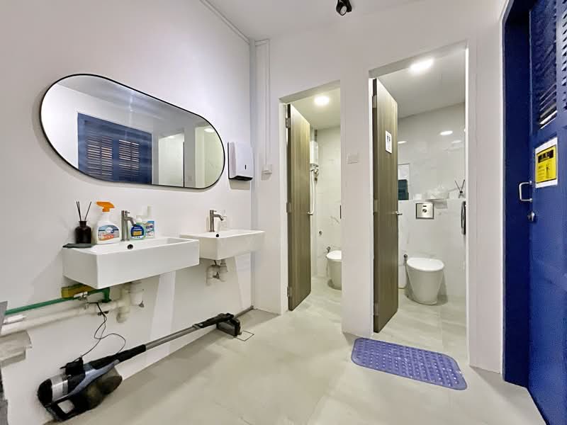 Conservation Shophouse along Syed Alwi Road, Syed Alwi Road, 2,440 sqft, Shop / Shophouse For Rent, by Evyn Xu, 500145059 - Level 2 - Washrooms - CommercialGuru.com.sg
