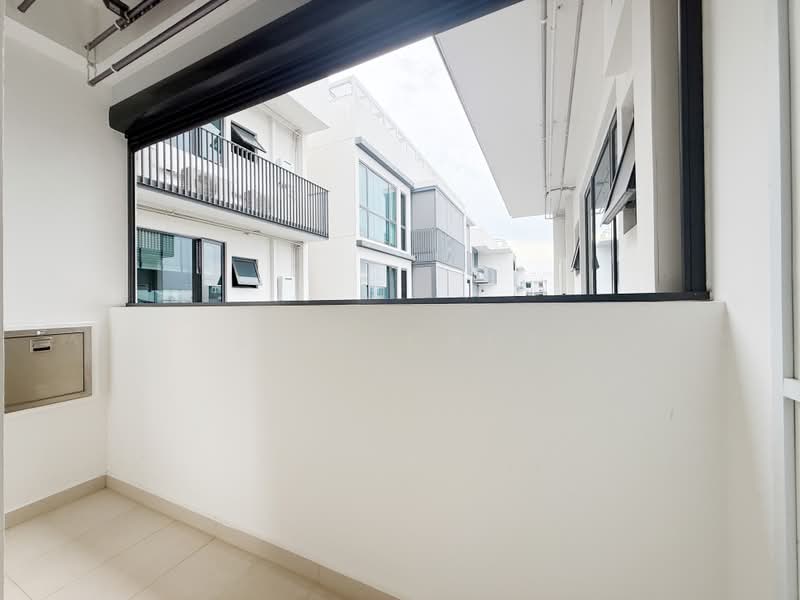 Treasure at Tampines, 57 Tampines Lane, 4 Bedrooms, 1,324 sqft, Condominium For Rent, by Eric Choy, 500145060 - Balcony - PropertyGuru.com.sg