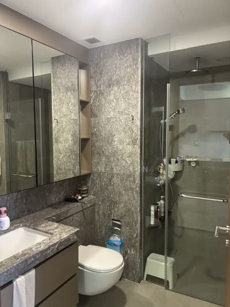 Stirling Residences, 23 Stirling Road, 1 Bedroom, 441 sqft, Condominium For Sale, by JJ Huang, 500145061 - Bathroom - PropertyGuru.com.sg
