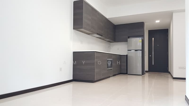 Sims Urban Oasis, 10 Sims Drive, 2 Bedrooms, 667 sqft, Condominium For Rent, by Amy Goh, 500145063 - Kitchen - PropertyGuru.com.sg